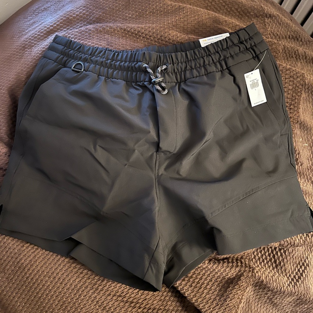 Old Navy, Women’s High-Waisted StretchTech Shorts -- 3.5-inch inseam, size L